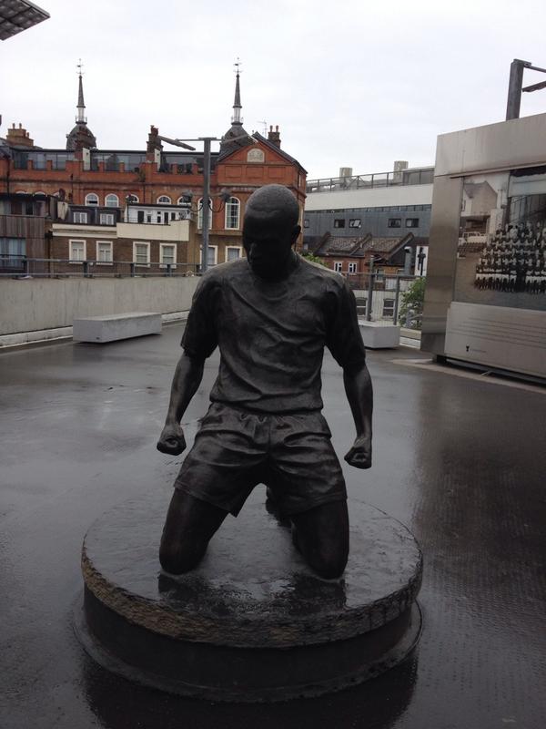 Arsenal_14_Red's tweet photo. Cash http://t.co/KWQaDQ13RH