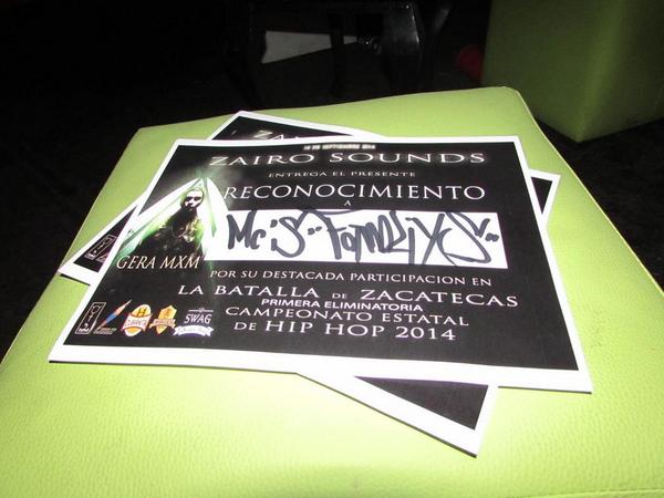 OficialRapper's tweet photo. Nos sentiimos orgullosos de lo qe iisimos y no nos veniimos kon las manos vaciias
conosiimos a #GeraMXM y #TankeOne http://t.co/Z5zoCAD8QM