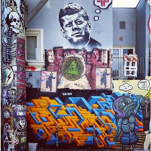 artpushr's tweet photo. via #calitouring "http://t.co/5m1i5jSCPL" #graffiti #streetart http://t.co/nWsbRQtGq7