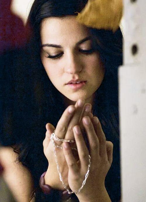 mysunshinelia's tweet photo. 10 RT'S = 10 votos @MundonickLA #MaitePerroni
 #KCAMéxico http://t.co/t3zWwaj3h2