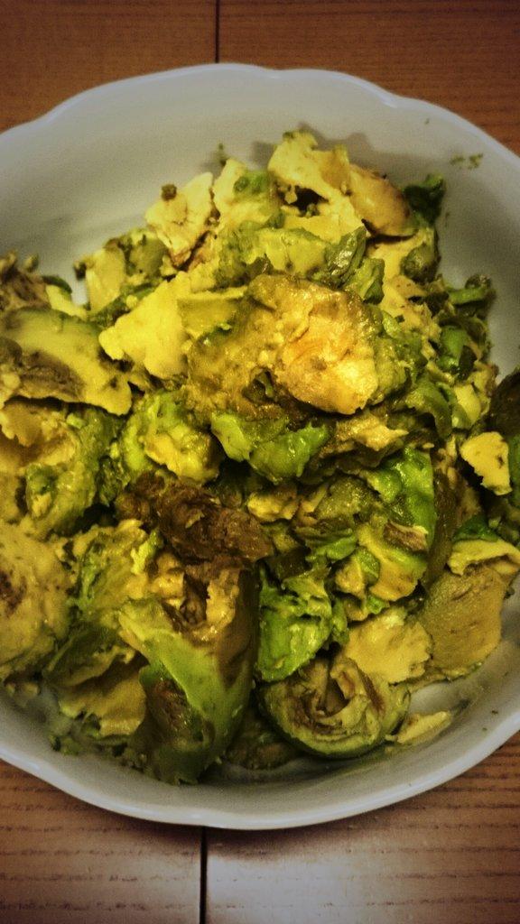 FuelRestMotion's tweet image. 10 "overripe" avocados for $3. Clueless Supermarket, they were perfect. Big batch of #guacamole freezer bound