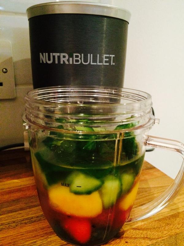natalie5alive's tweet photo. @natalie5alive: #Rainbowblast !! @NutribulletUk  blueberries raspberries  stawbs mango watercress spinach pumpkinseed http://t.co/4lHbXAWTRN