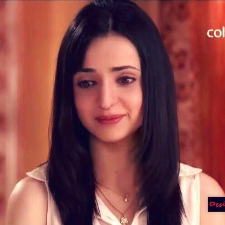 Wishing Sanaya Irani a very Happy Birthday!        