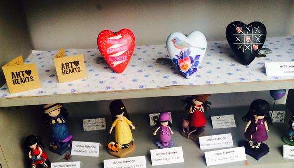 JustJuelsJewell's tweet image. I'm so obsessed with our new gift collection, so affordable yet still the perfect little gift😍 #optionsoptionsoptions