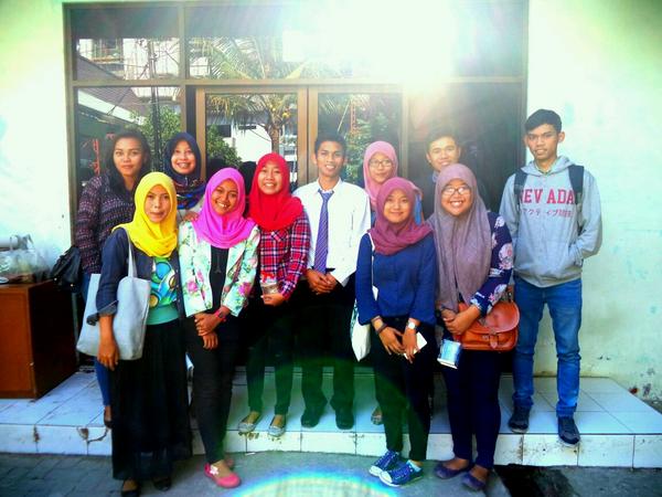 Agoes2013's tweet photo. Makasih temen2 @ARM_Eleven sudah memeriahkan SemHas saya.. :-D http://t.co/IkdqeoUOFu