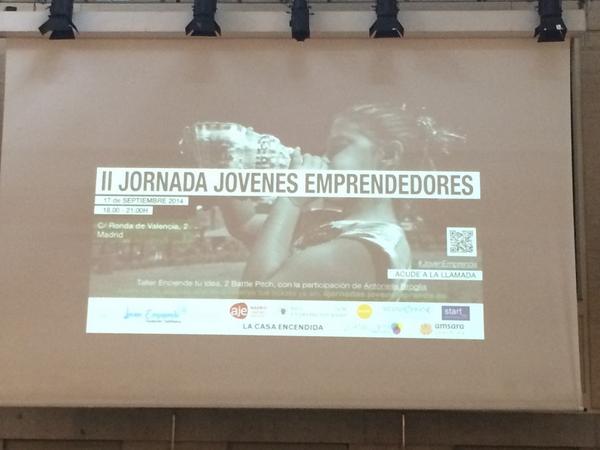 ERecursos's tweet photo. Comienza @_JovenEmprende_ La Casa Encendida, 10 startups buscando su pitch http://t.co/F4FxNtlANO