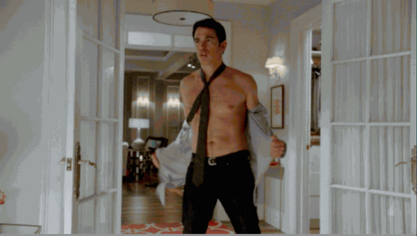 BuzzFeed's tweet image. Danny Castellano stripped on “The Mindy Project” and made our dreams come true
bzfd.it/1uTLtnj