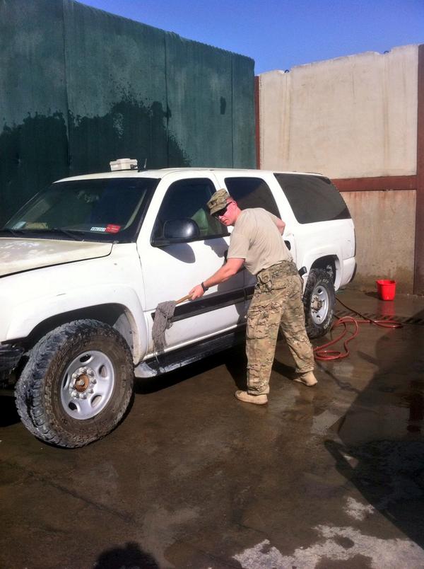 Mac_J123's tweet photo. Only in Afghanistan http://t.co/PsECfbuAAD