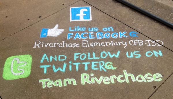 CFBISD's tweet photo. Good morning &amp; thank you @teamriverchase for delivering the message. Awesome job! Looks great! #RiverchaseElementary http://t.co/NDIkPmNH1c