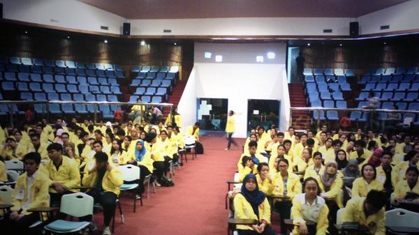 Sidang pemilihan ketua angkatan <a href="/FHUI_2014/">FH UI 2014</a>