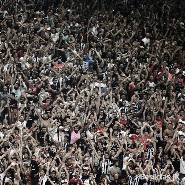 Futbol Takımımız, taraftarlarımızı yarınki Asteras Tripolis maçına davet ediyor. #yarınmaçvar