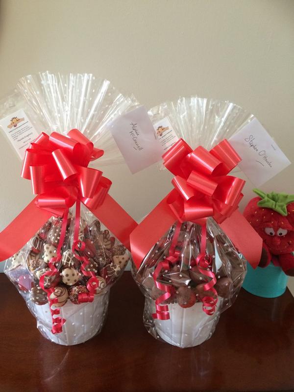 Getfruity's tweet photo. Yummy chocolate dipped strawberry bouquets being delivered2 Beaumont hospital and donabate hoping to send some cheer! http://t.co/9c3luehWE4