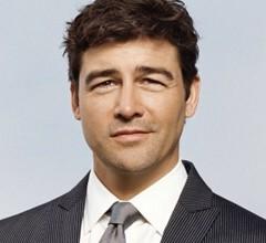 Since Im watching Friday Night Lights, Id like to say happy birthday to Kyle Chandler aka Coach Taylor 