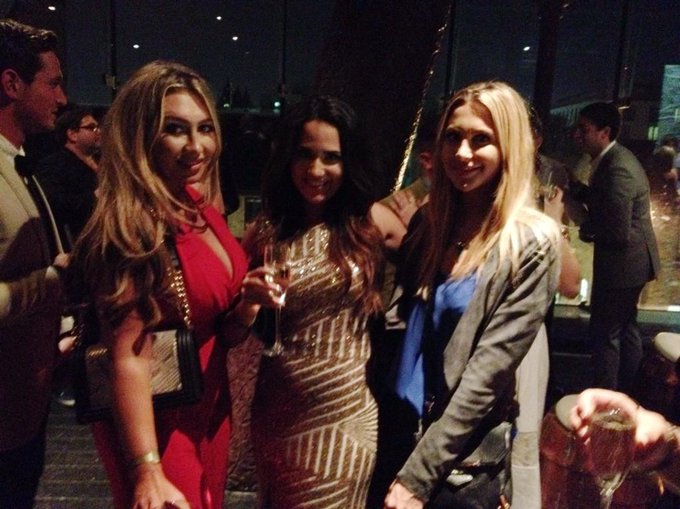 That moment when u thought u didn't take pics then u see a pic w fav @LaurenGoodger @stephaniepratt #openbarproblems<a href="/tag/openbarproblems"class="tags"><span>#openbarproblems</span></a>