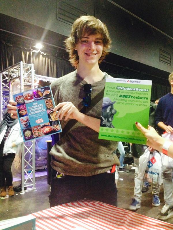 SB_Manchester's tweet photo. Another winner! This is @Sam_Allport with his @studentbeans cookbook. #win #helloUOM @manchesterSU #SBFreshers http://t.co/kBS45YRsYa