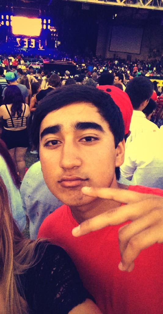 Happy freakin bday to my zigga who is a better rapper than Wiz Khalifa anyways!!!! Ily     