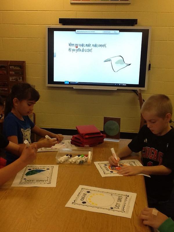 BannockburnLib's tweet photo. Coloring our dots and singing The Dot song! #dotday http://t.co/m1jnxlS4iX