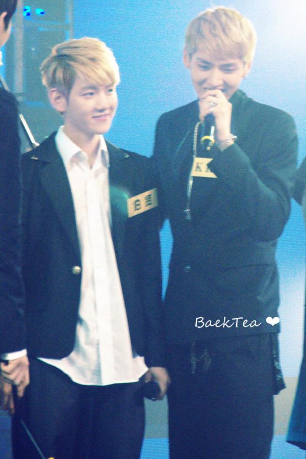 ACT9OWYF's tweet photo. ฟค. ไม่ต้องห่วงนะครับเรื่อง "แบคแท" ผมจะดูแลพวกเค้าให้เอง ..
#KRISBAEK #KRISTAE http://t.co/wkP4UbqHMC