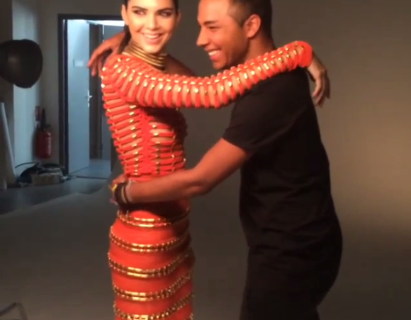 KarJennerDaily's tweet photo. Kendall:" haha love you http://t.co/YMTrxXjGmG …
" #KJupdates http://t.co/79cs9cgxQE