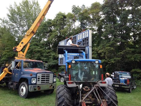 "They saved not only a football team, but a school and a town."
Meet the people of Dugger, IN: on.nfl.com/1xKuPw6