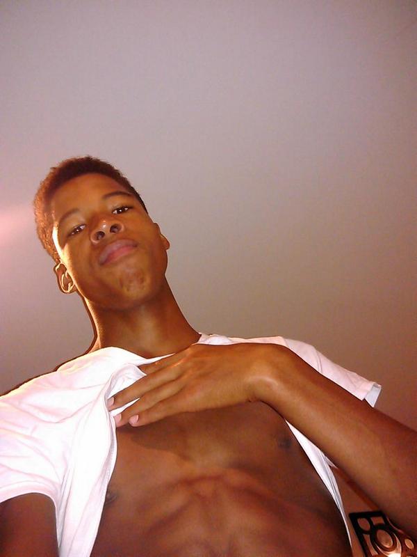 Jay_UpNext's tweet photo. Repin this like I own it Bitchhhhh http://t.co/aCWZR2NRKr