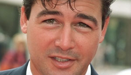 Happy 49th Birthday to Kyle Chandler!  