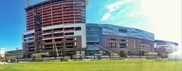 .<a href="/HARBORCTR/">LECOM Harborcenter</a> looking wonderful on this Wednesday. #BuildingBuffalo #IsItOctoberYet