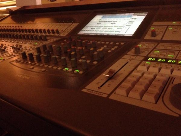 Wordt hier jouw nieuwe single geproduceerd? Werk met de juiste mensen op de juiste plek! Info@beneluxentertainment.nl