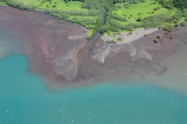 HawaiiWildfire's tweet photo. Wildfires are a major threat to Hawaii's coral reefs due to post-fire mass erosion events. #Sunsetchat
@SunsetMag http://t.co/IiN05xLvAA