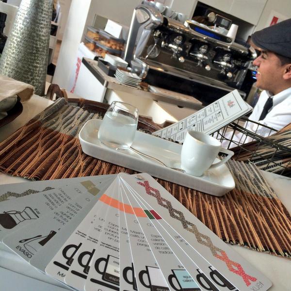 Cafeologo's tweet photo. Adiós a Colombia con un Espresso de Finca Manantiales del Frontino, Caicedonia, en @xuecafe http://t.co/QThd3u6wb3