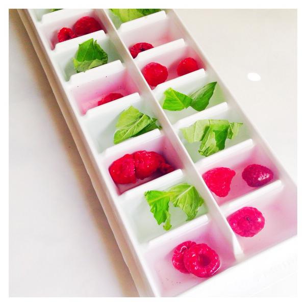 ValerieWaters's tweet photo. Trying to stay cool Los Angeles?! I'm making raspberry & basil ice cubes to help cool me down! #heatwave2014 #valtips http://t.co/NNd844Pph4