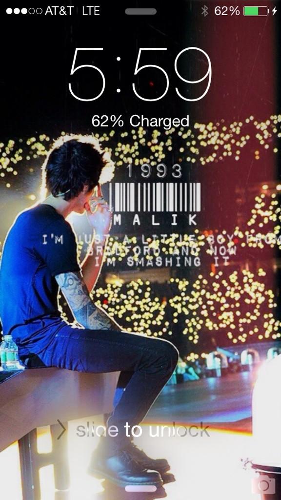 lockscreams's tweet image. Dming in a bit but here's a new lockscreen I love it ☺️