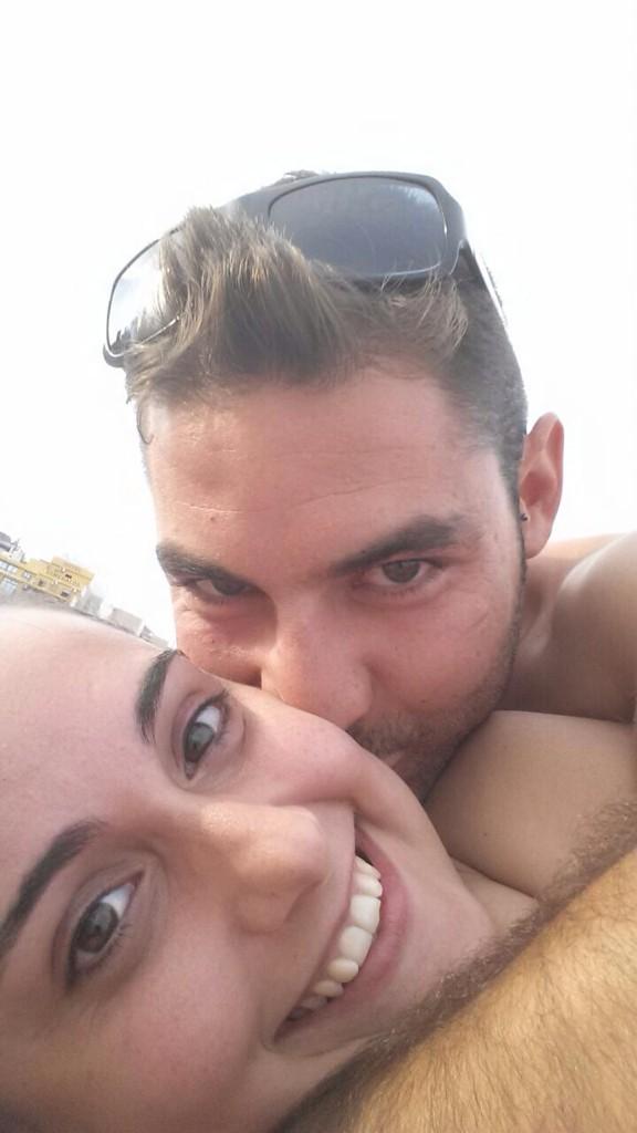 ElisaPajuelo's tweet photo. @AlexMeji03 TE QUIERO http://t.co/cOr5gqCAwV