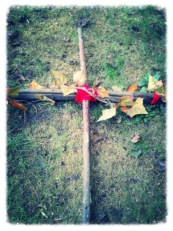 AineOuellette's tweet image. Since hater neighbors kept stealing/destroying r pentacles we opted 2 try a cross 2 heal their hate. #ReligiousUnity