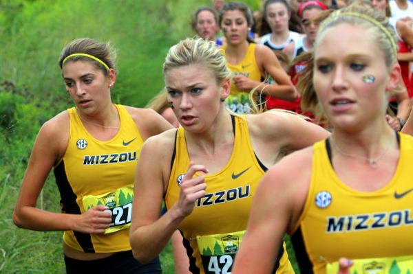 greghall24's tweet image. @MIZ_TrackField Link fixed. Women XC pics at @FPXCFEST
