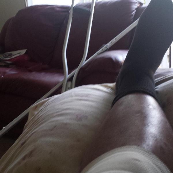 PrimetimeBBall's tweet image. Gotta get this swelling. I got shit to do #BigManProblems