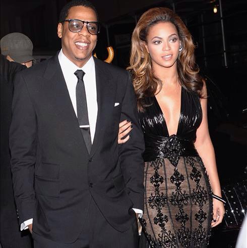 whenbae__'s tweet image. When someone u hate says hi to bae and u thinkin about which knife u gonna use to kill her wit