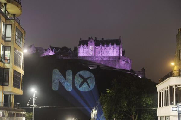 UKLabour's tweet image. Glasgow, Stirling and Edinburgh say #NoThanks #indyref #LabourNo