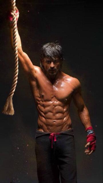 Get your tickets @SlamLondon @farhathhussain to see this hot body!!!  @iamsrk #SLAMTheTour #slammed #AddtoDiary