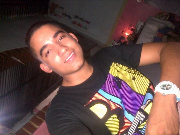 Jhon1JGS's tweet photo. Dia de descanso ;) http://t.co/Af0AZJe5DR