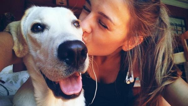 arezolabi's tweet photo. Happiness is like a Kiss, you must share it to enjoy it. http://t.co/kKClhzte2p