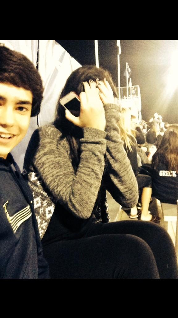 mbarta714's tweet photo. Fun times😏😊 @jasminealk http://t.co/5VGNn4XIz5