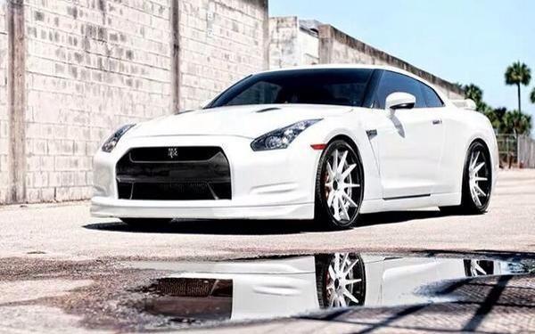 RawCarsDaily's tweet photo. The GTR is perfect http://t.co/jRNM9Nm3sx