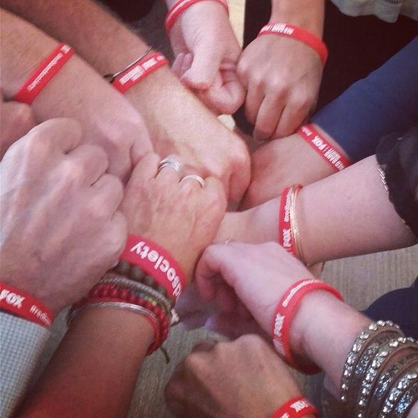 FOXTV's tweet image. The @FOXTV family is banding together for tonight's premiere of @RedBandSociety! #redbandsociety #bandtogether