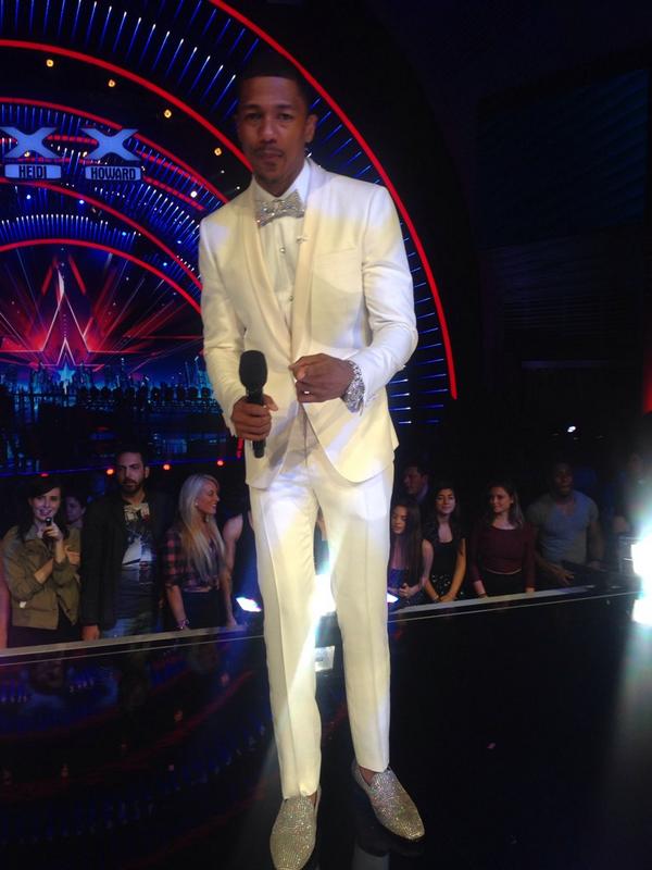 KeashiaScott's tweet photo. "@NickCannon: RETWEET now if you want a #NickCannon follow! #AGTFinale http://t.co/uAnYUxaKof" ROCK DAT EVERYTHING KILL EM