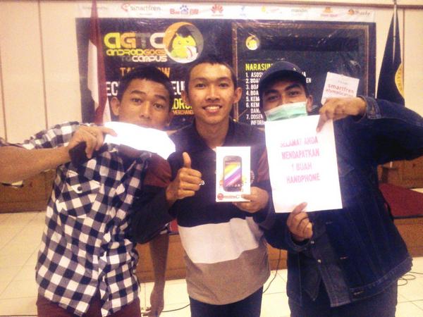 TERIMAKASIH Ilmu dan Hadiah nya ANDROID GOES TO CAMPUS <a href="/BCD_Utama/">BCD UTama</a> <a href="/UTama2014/">UTama Angkatan 2014</a> <a href="/UTama/">Universitas Widyatama</a> <a href="/smartfrenworld/">SMARTFREN</a> @PeMa_UTama