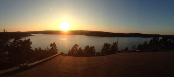 botta18's tweet photo. #norway #sunset #sarpsborg #view http://t.co/nRinx3YcHt