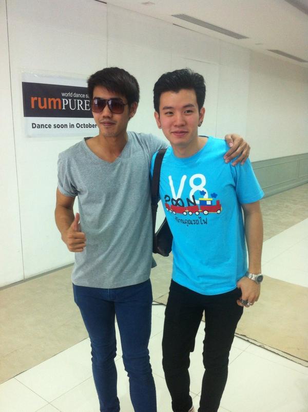 May_AF11FC's tweet photo. เรียน แอคติ้ง 18-09-57 #mayv5 #poonv8 #AF11 cc. @POON_FC http://t.co/AkCQlxT2xZ
