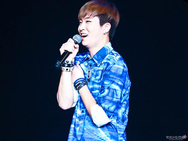youngstar96's tweet photo. 140823 Tofu Music Festival in Thailand http://t.co/yPtayImLV9