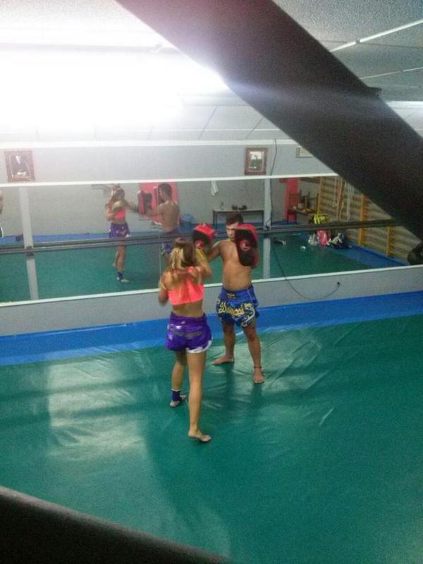 loveandlive022's tweet photo. Noche de paos con mi enano !!! @JoseSerk vamooosss !!! #AFulllll !! #MuayThai http://t.co/sTwdv4hSOr